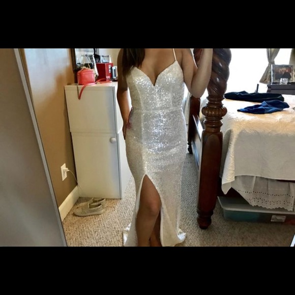 B Darlin Dresses & Skirts - Sequence dress